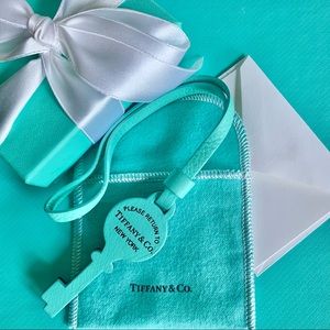 TIFFANY & CO. Leather Key Bag Charm